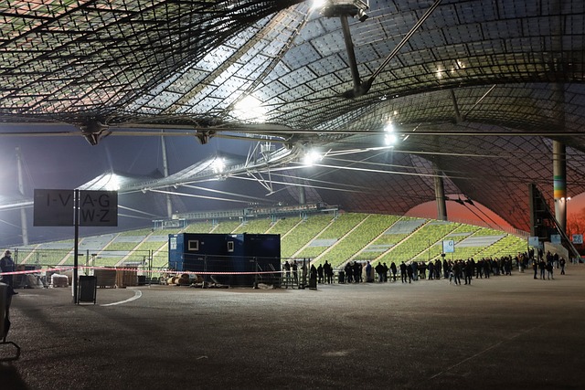 德甲：客场爆冷 多特蒙德队2-4荷尔斯泰因基尔队.